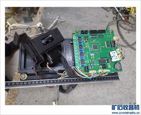 輝光指示燈與光電器件的電子藝術(shù) 探秘香蕉座和雙管蠕動(dòng)泵的創(chuàng)新應(yīng)用